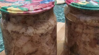 видео: Тушёнка в кастрюле быстро и просто. картинка: Тушёнка в кастрюле быстро и просто.