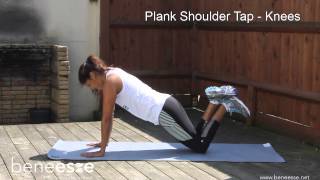Plank Shoulder Taps   Knees