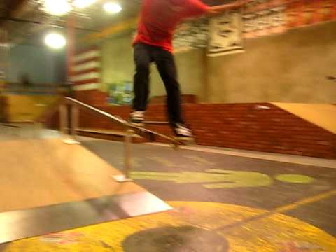 TREVOR MCCLUNG NOLLIE FLIP BOARDSLIDE