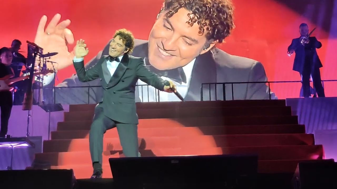 Esclavo de sus besos. Saludo David. David Bisbal.