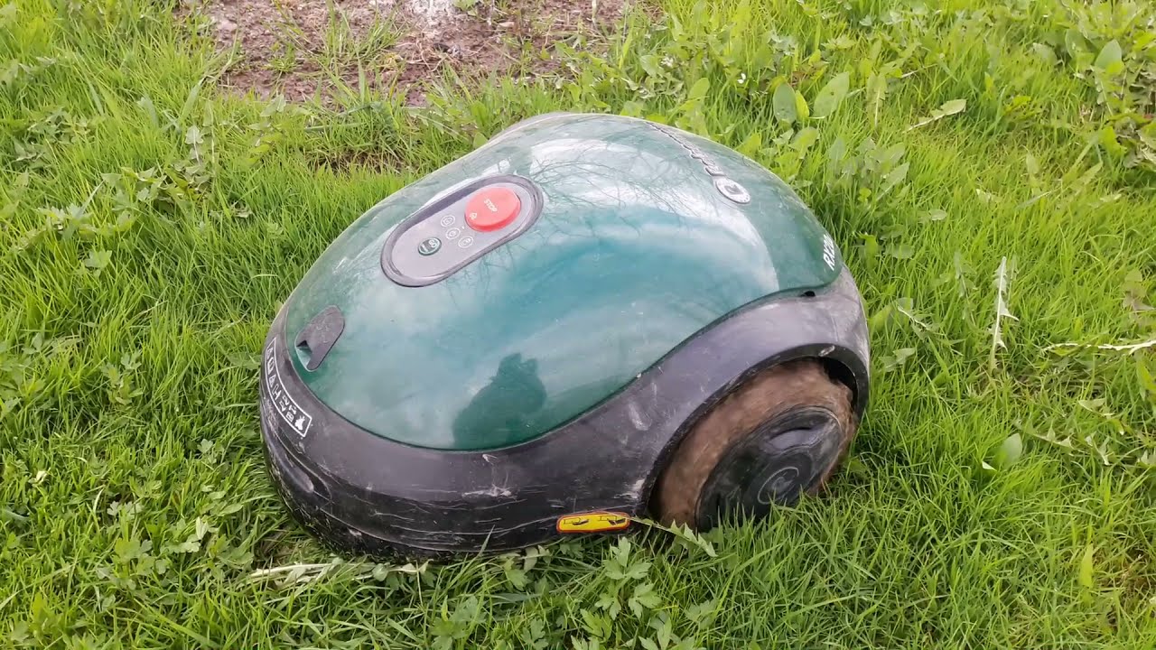 Robomow RX20 gets stuck everywhere