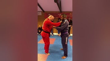 The DEADLY Loop choke! #viral #shorts #jiujitsu #wimbledon #bjj