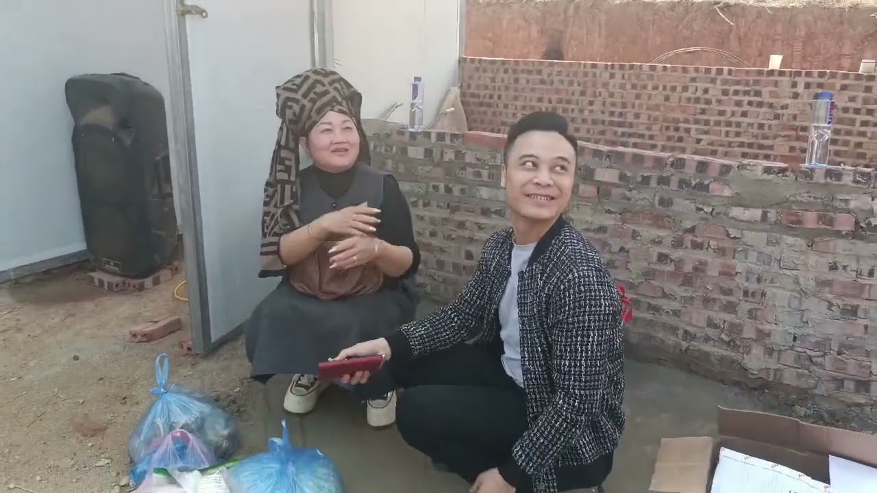 Phần  2 chị Hương  thống kê tiền các chủ kênh và mọi người góp  giúp mẹ con chị chơ mừng nhà mới 