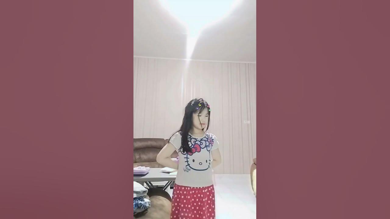 trend ganti ganti baju trend ib : tiktok #trend #masukberanda  #semogarameamin