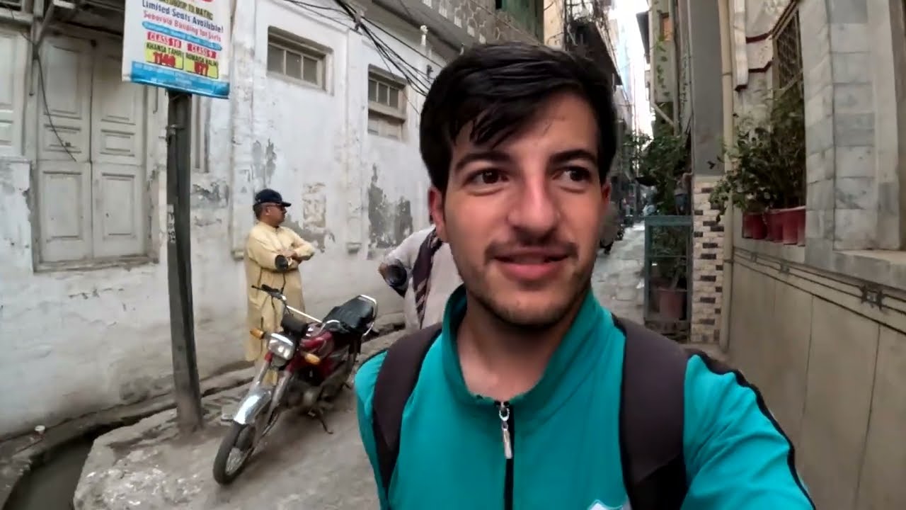 لە پیشاوار چی ڕوویدا؟ خواردنی سەر جادە و ئاھەنگی هاوسەرگیری! 🇵🇰 