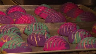 Local bakery serving unicorn-themed desserts screenshot 4