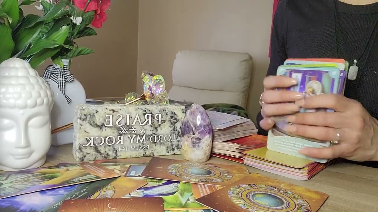 PISCES ♓️ BRINGING LIGHT TO DARK WOUNDS/ ITS OKAY TO FEEL UNCOMFORTABLE/ MAKING DECISIONS #pisces