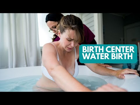 Birth Center Water Birth | Jacksonville, Florida Doula and Birth Photographer