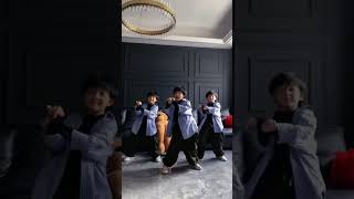 Triplets Brother Tian Zhi Wen .  #TianZhiWen #Action #Dance .