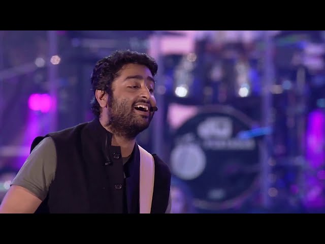 Tum Hi Ho - Aditya Roy Kapur, Shraddha Kapoor | Aashiqui 2 | Arijit Singh Live MTV India Tour class=