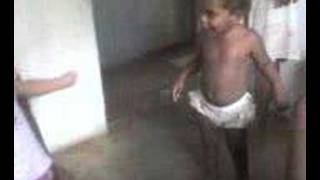 Bebe Dançando Créu