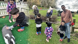 NOAH &amp; HAZEL EXPLORE THE VILLAGE | FARM ANIMALS *PIND VLOG*