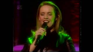 Watch Sheena Easton Dont Leave Me This Way video