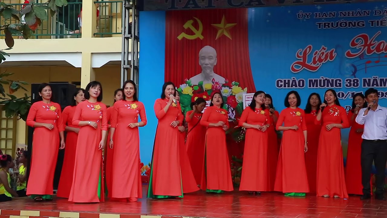 Bài ca người giáo viên nhân dân - Tốp ca GV trường TH... - youtube