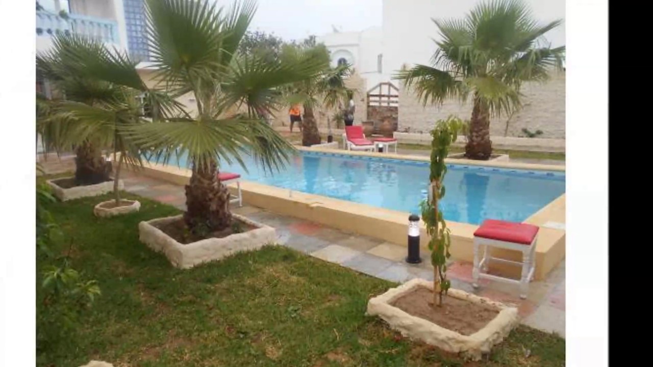 une belle villa sur deux niveau avec piscine à hammamet(Agence ghalleb)