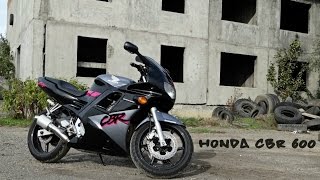 Обзор-HONDA CBR 600[Сергей Резниченко](Добавляйтесь в друзья!)http://vk.com/id156849600 ВНИМАНИЕ!Смотреть в 1080 HD Понравилось видео?нужно снять ваше авто?писат..., 2014-10-04T18:23:45.000Z)