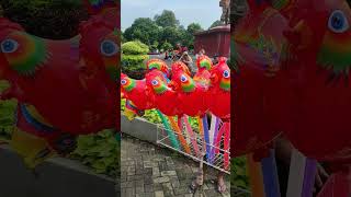 main main balon permen badut