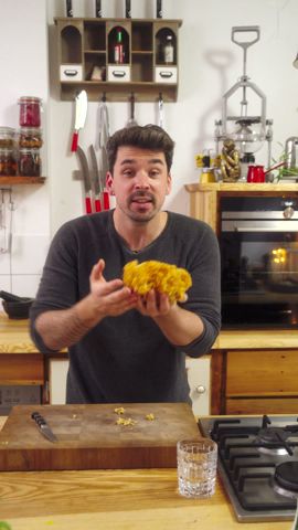 Dieses Fried Chicken kommt direkt aus dem Wald | #shorts