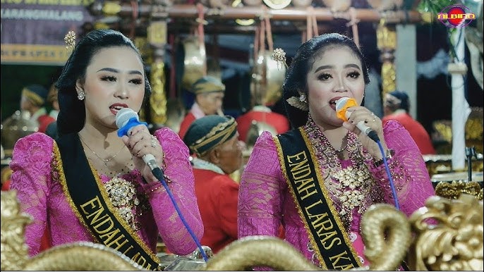 Kazak qizlari seks videolari Ichkarida cum bilan porno videolarni tomosha qiling