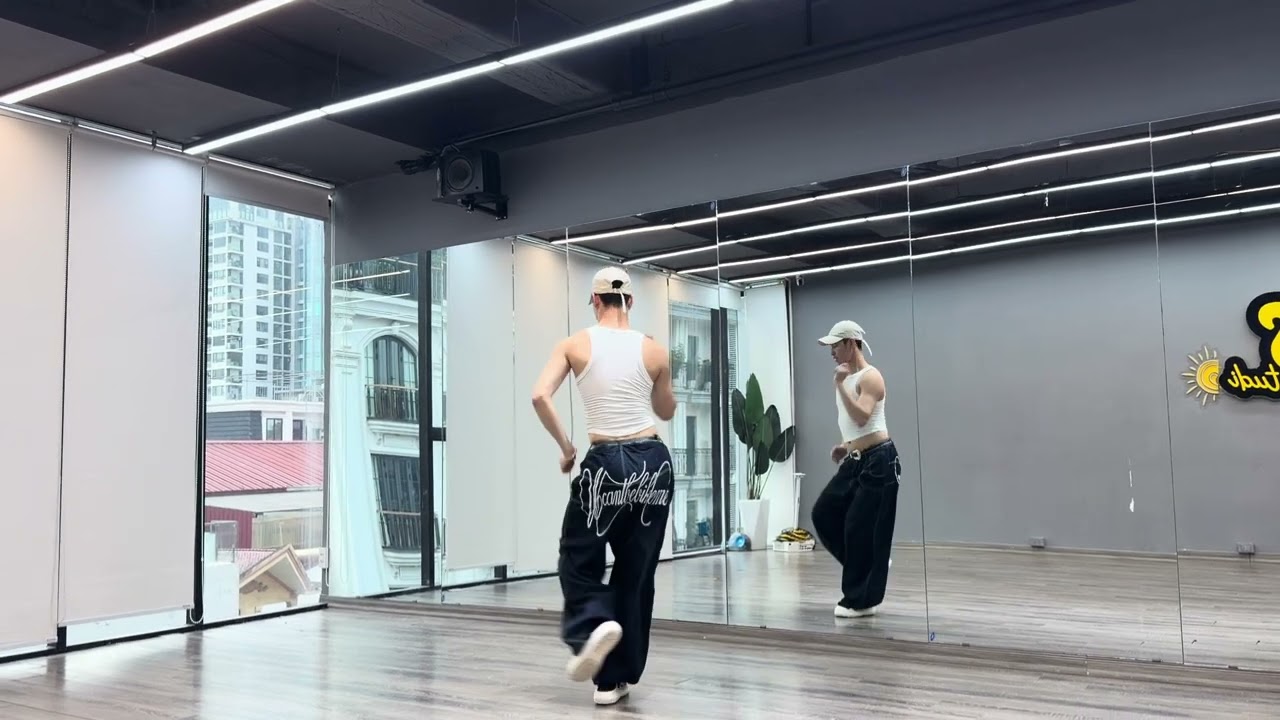 Bản Sau Lưng NGƯỜI ẤY ( choreo Thuận Zilo ) 
