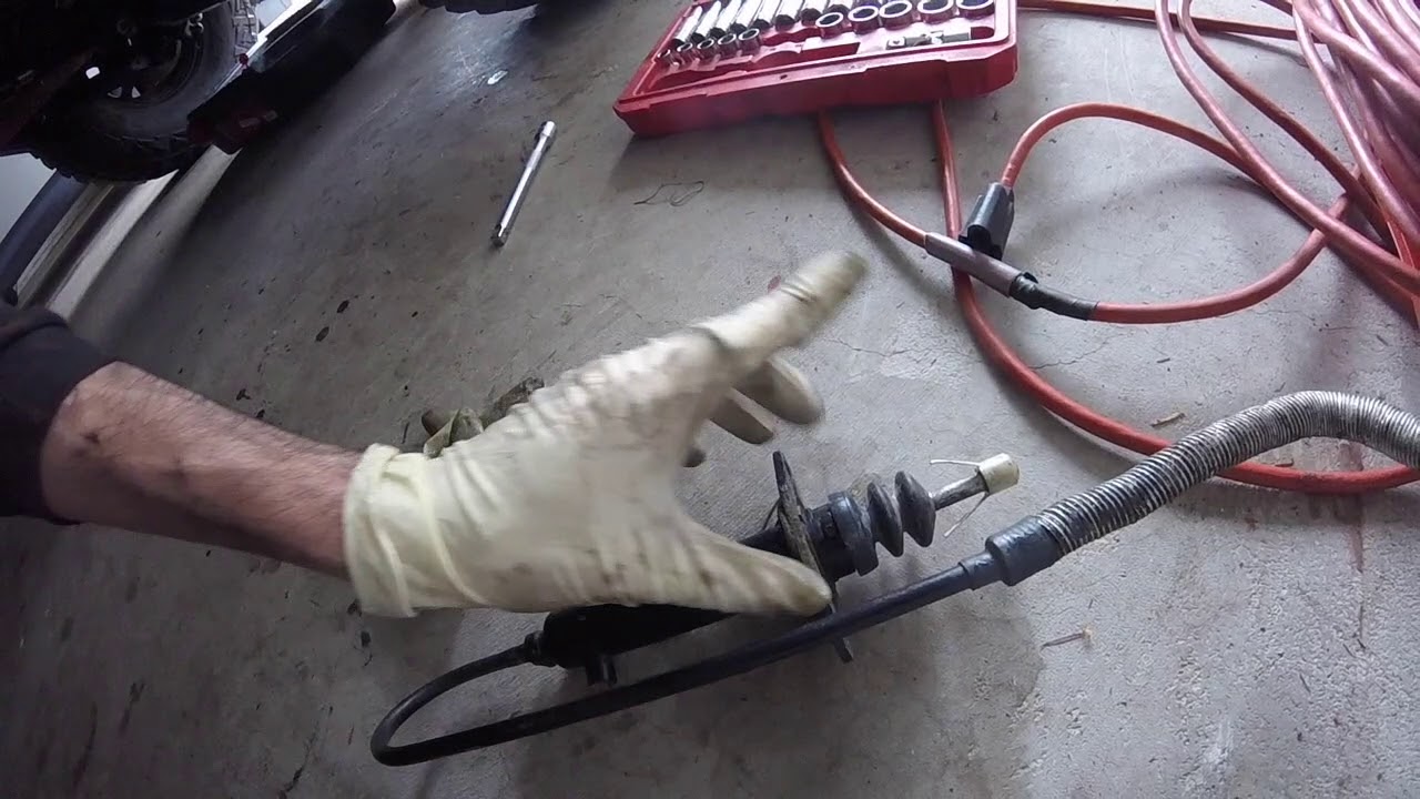 Master and Slave Cylinder Replacement | Jeep Wrangler TJ - YouTube