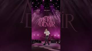 Mert Demir Gözlerime Bak Herkese Inat Oluyorum Üzik Üzik