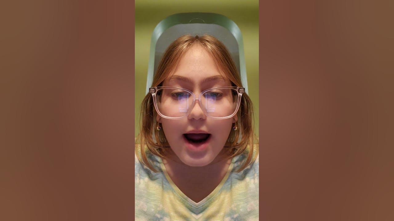 a lizard - YouTube