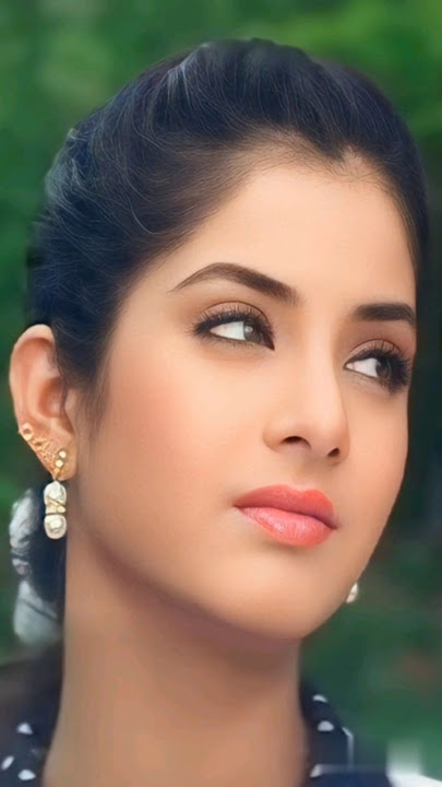 is dil me kaisi bekarari hai#beautiful #divya #trending #love #song #shorts