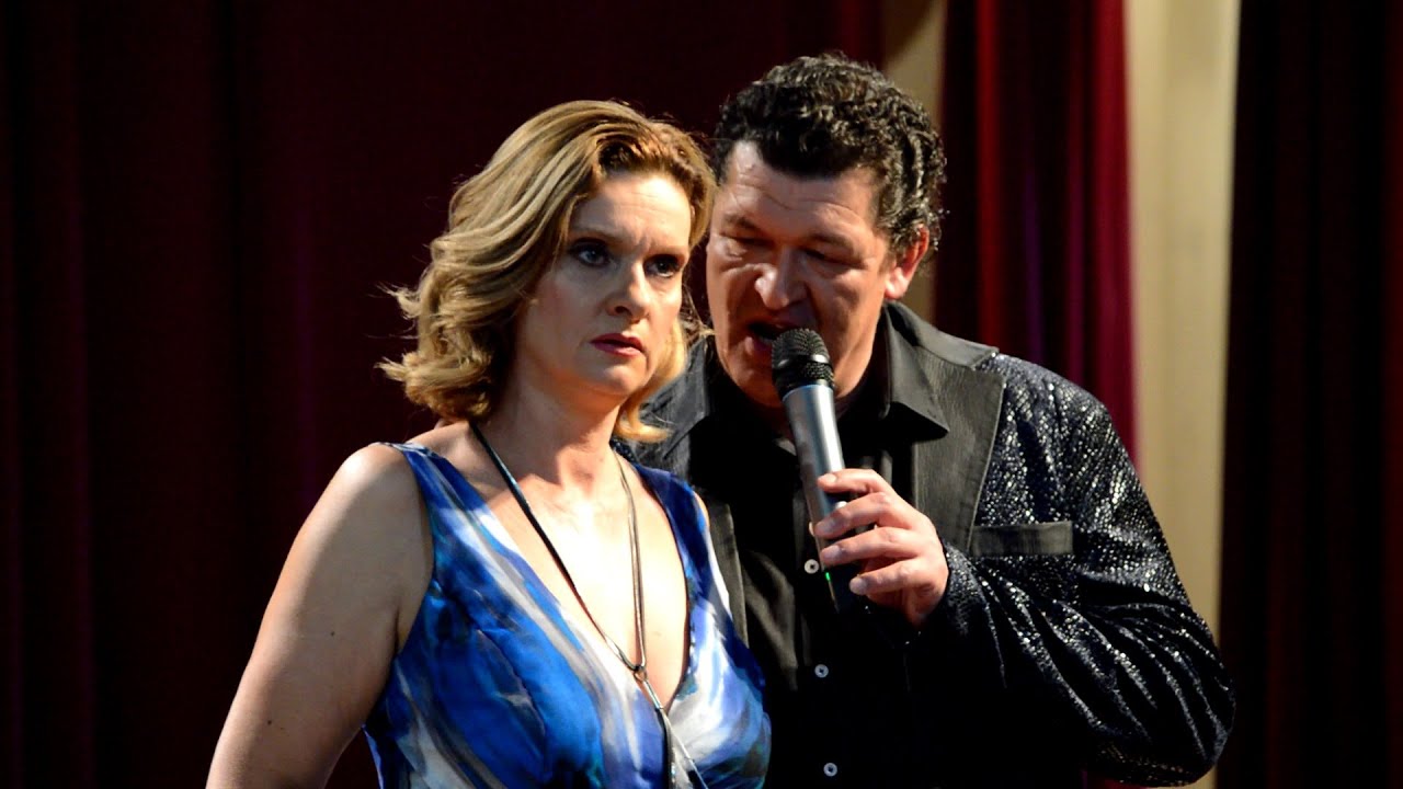 Parádés előadás Janza Kata - Egyházi Géza színművészektől a 