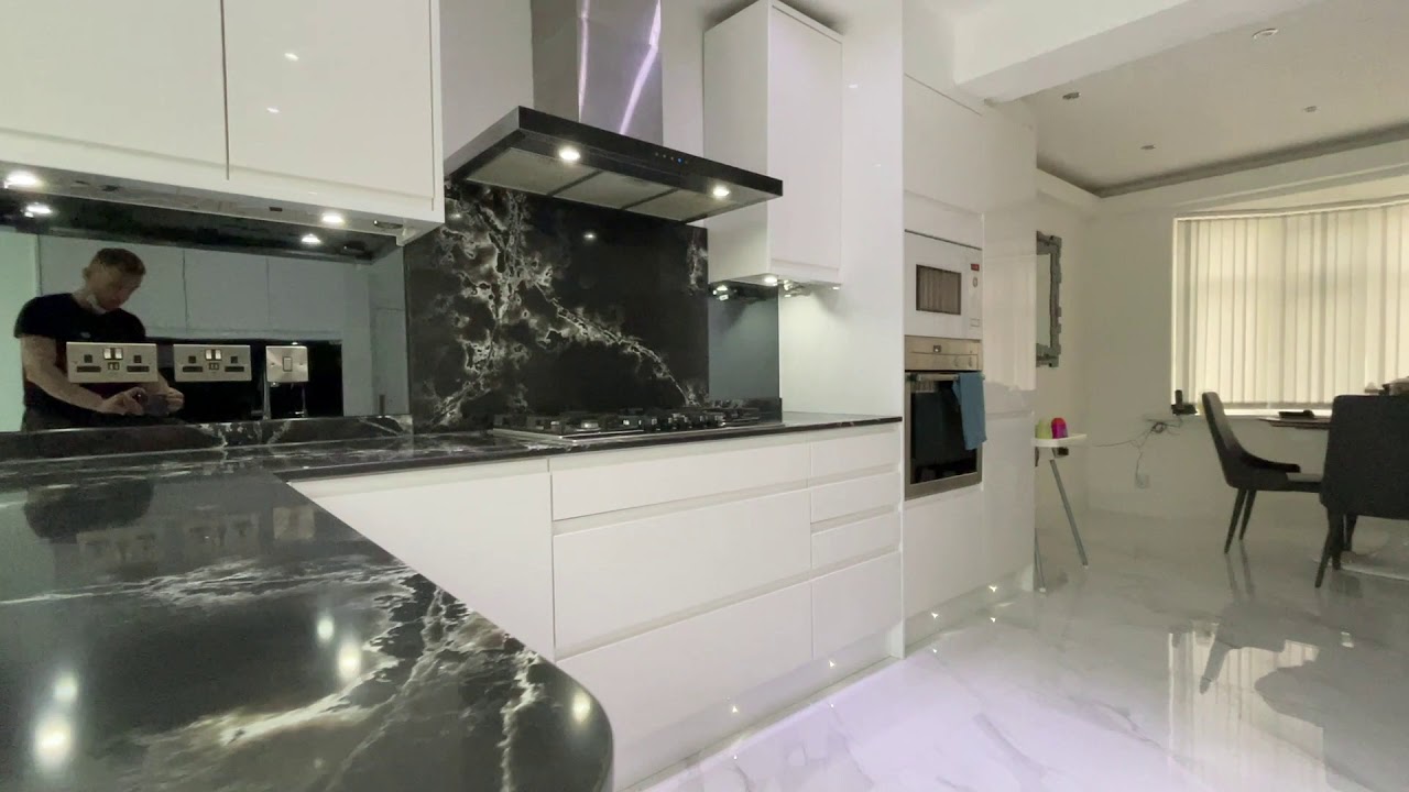 Grey Toughened Mirror Glass Splashback | Modern Kitchen Design by CreoGlass