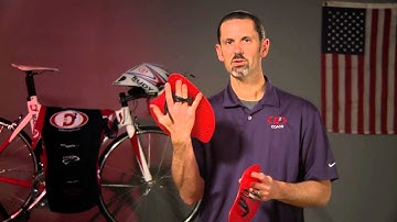 The D3 Triathlon Minute, Episode 8: Using Swim Paddles