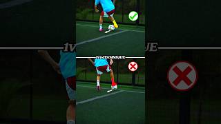 1v1 FOOTBALL TECHNIQUES 🪄⚽️.#football #footballskills #soccer #footballtechniques #shorts