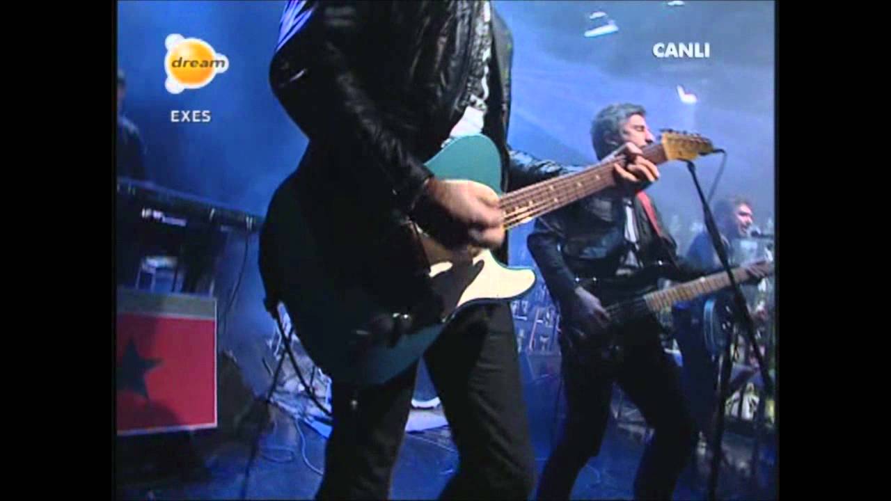 Redd - Öyle Boş Ki Hayat (Dream Tv Yuxexes Canlı Performans 02.02.2011)