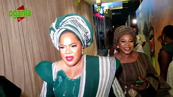 MUST WATCH... TOYIN ABRAHAM AJEYEMI EATING POPCORN AT MOVIE PREMIERE(ORISA) BY ODUNLADE ADEKOLA