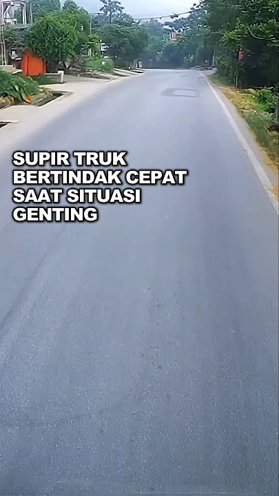 Supir truk bertindak sigap menolong