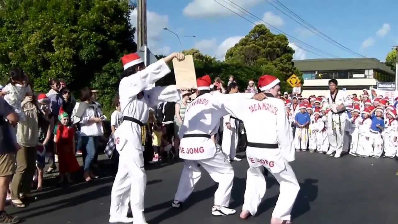 2013 Browns Bay Christmas Parade and Carnival, Part 5 YouTube