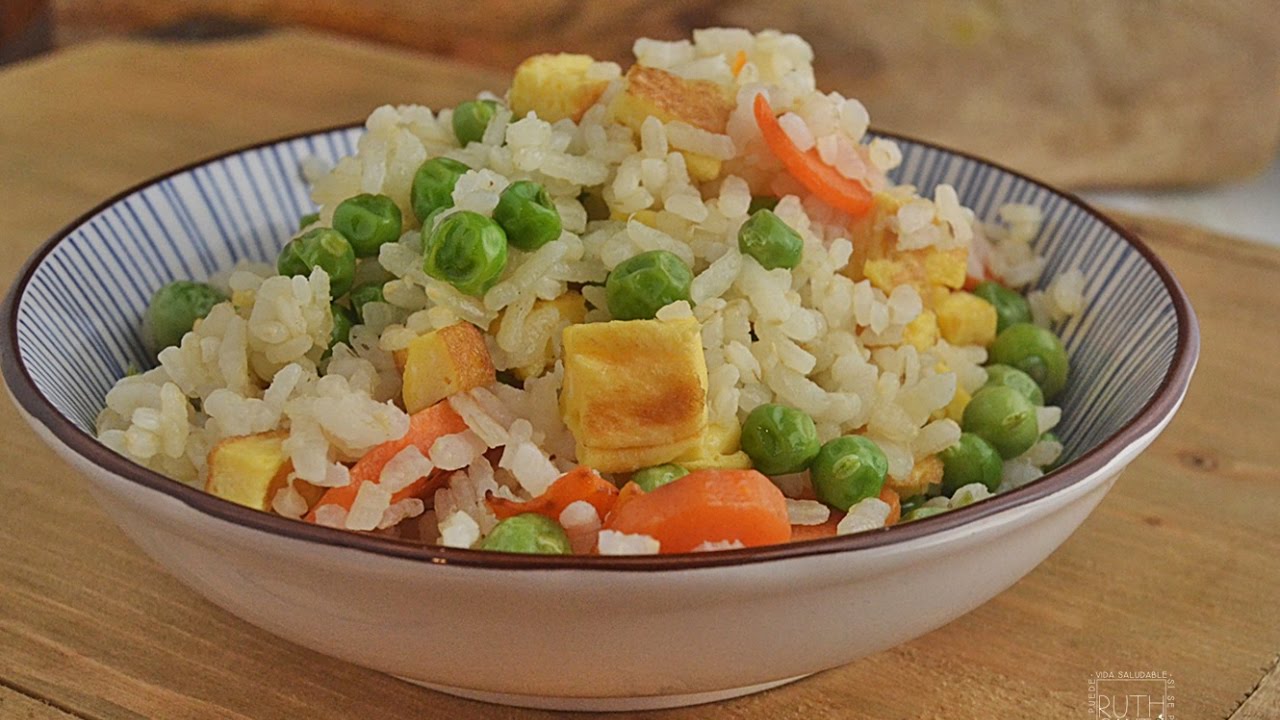 Arroz tres delicias en 15 minutos con Lékué Receta de Irene-Guirao- Cookpad