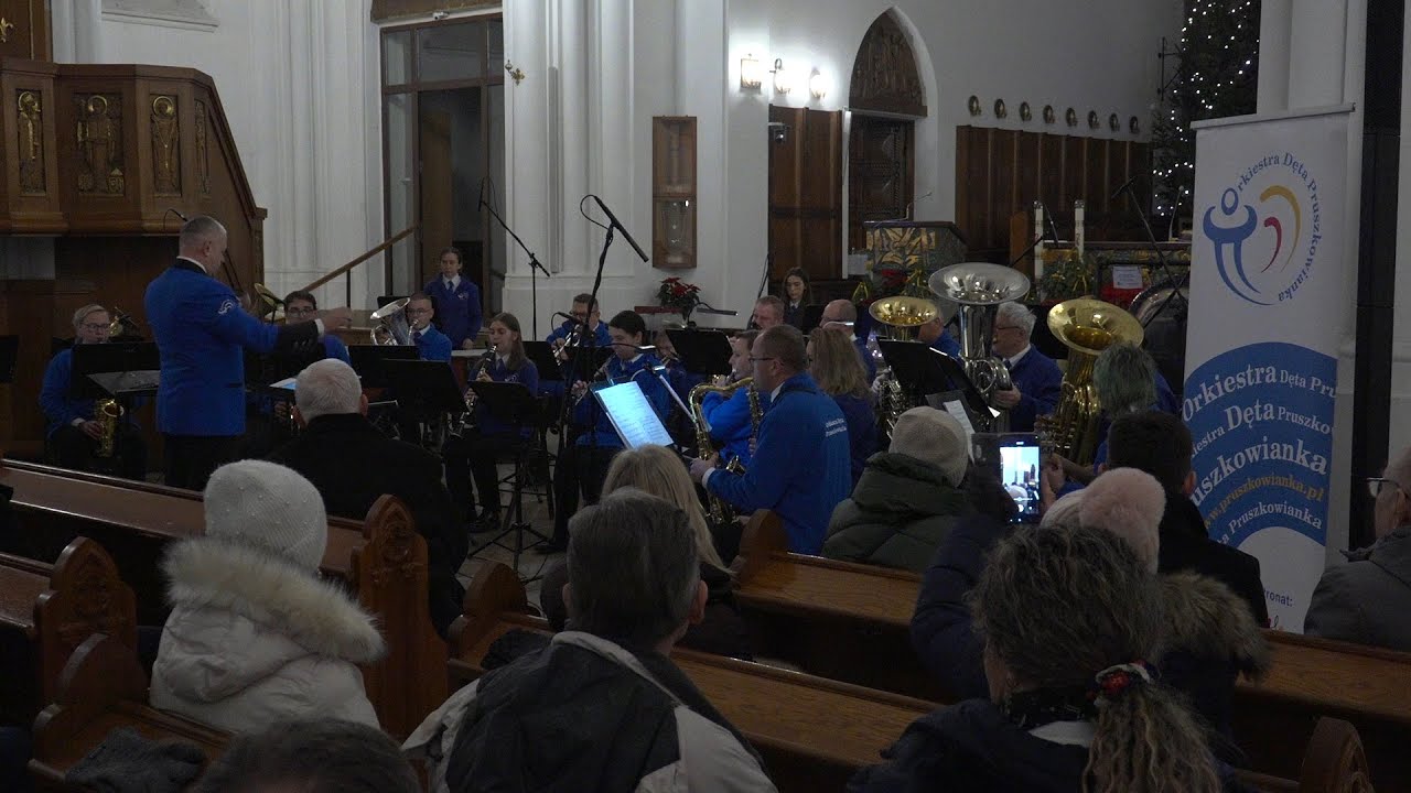 Do wspólnego kolędowania zaprosiła Orkiestra Dęta Pruszkowianka.