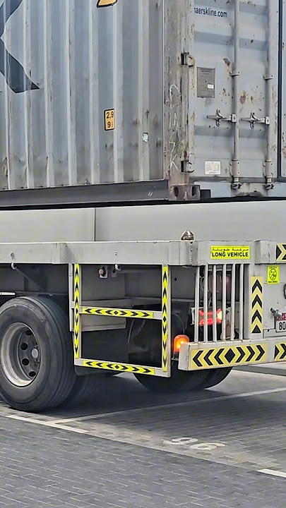 40 Foot Container Loading in 40 Seconds !