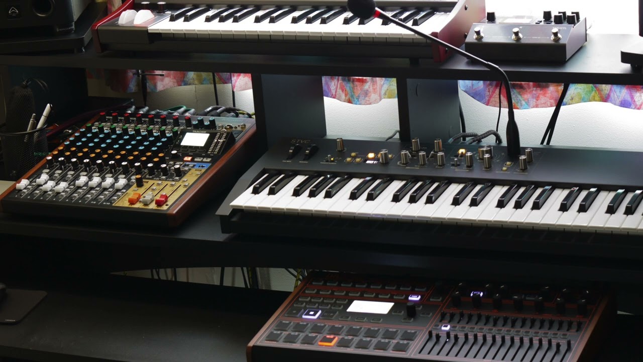 Self Control (Laura Branigan Cover) Instrumental: LMDrum; DeepMind6; Wavestate; Krome; STVC.