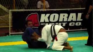 Felipe Souza Vs Bruno Alves - Ibjjf Master And Senior 2012 - Black Master 1 - Light