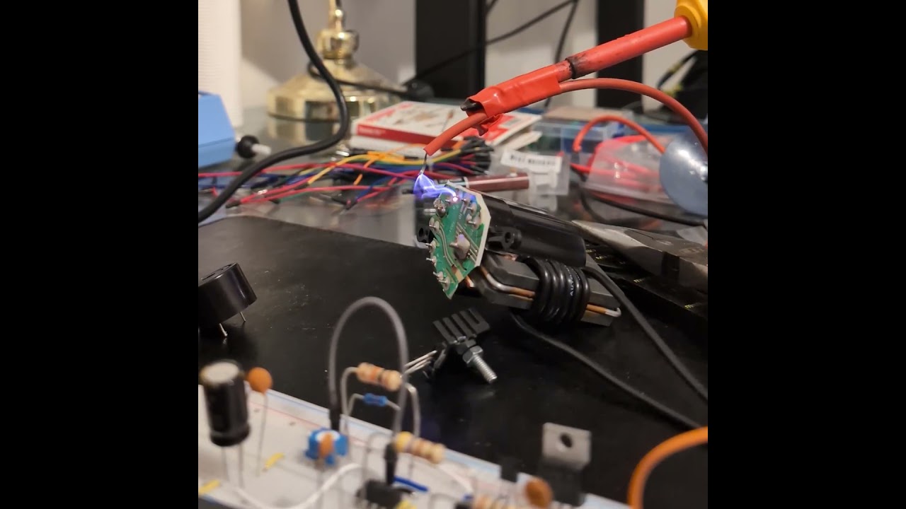 555 timer based flyback driver