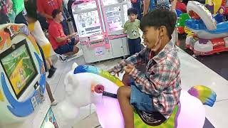 Gusto Nyang Patakbuhin Ng Mabilis Kaso Nabigatan Ata Kaya Mabagal Takbo Ng Kabayo