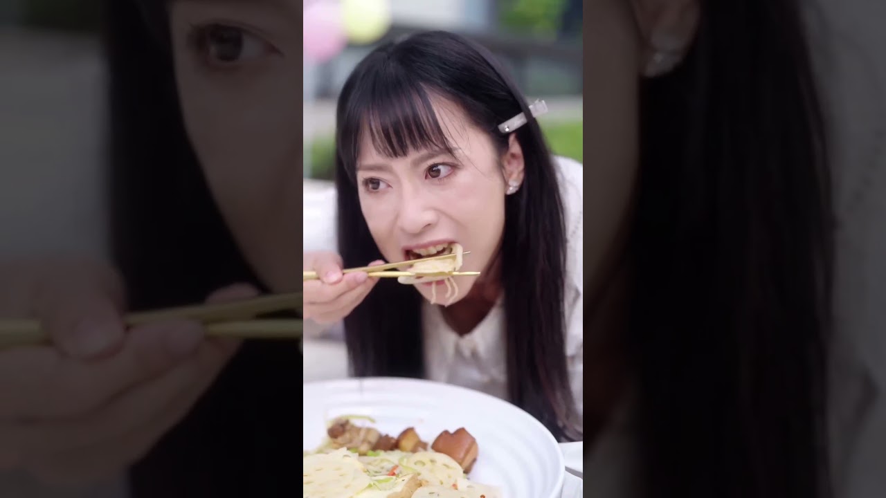 “跪下！”被踩碎尊嚴的灰姑娘，用「金筷子」與富家女調換身份。那一晚，全城大佬向她低頭！#最新短劇 #熱門短劇 #都市逆襲 #chinesedrama #爽劇 #大女主 #復仇 #逆襲