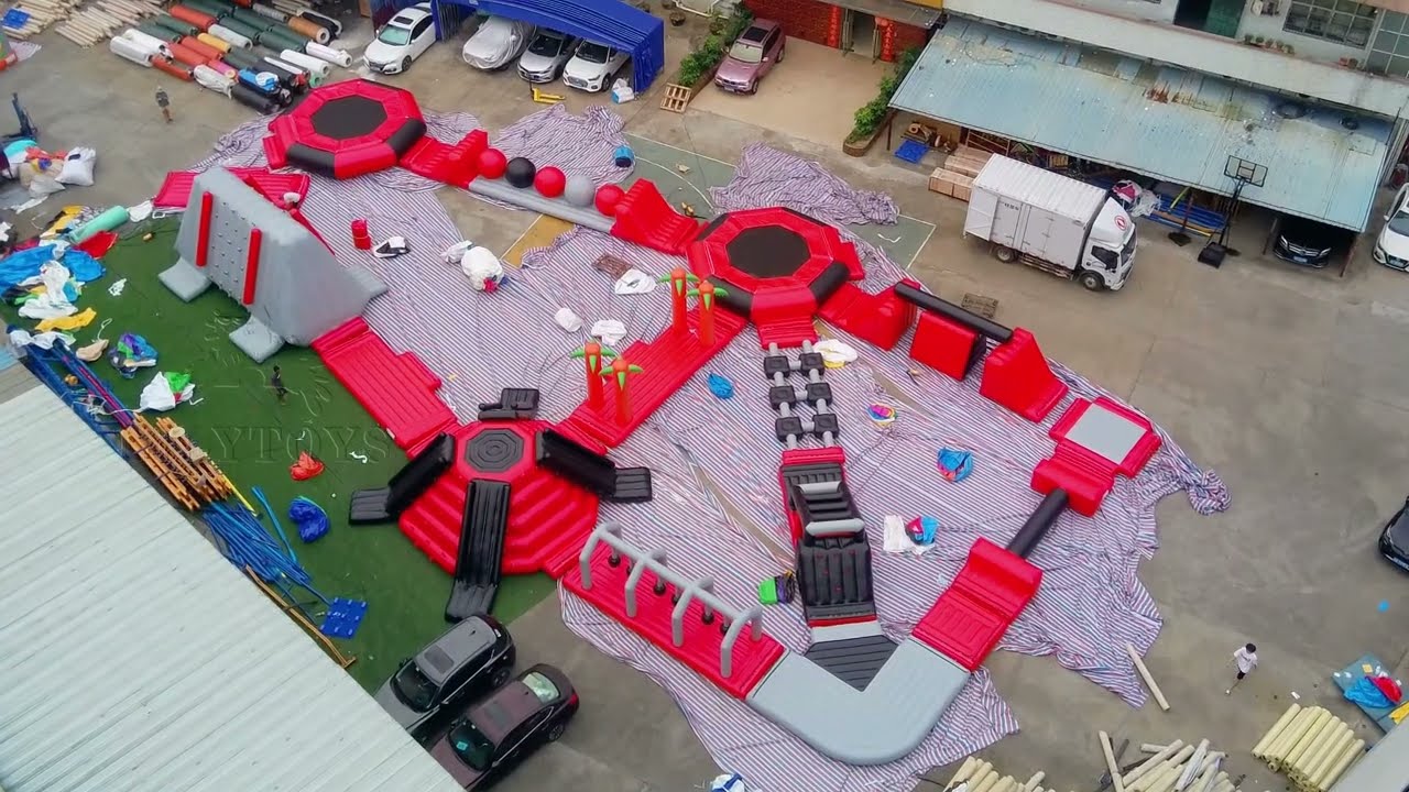 Extreme Water Obstacle Challenge – Ultimate Inflatable Course for Thrill Seekers!