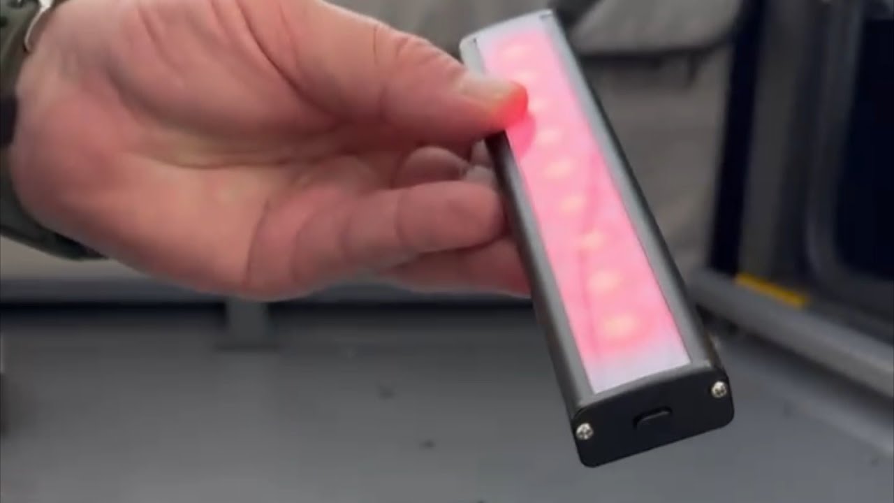 𝗟𝘂𝗺𝗲𝗻𝗼 𝗧𝗿𝗶-𝗖𝗼𝗹𝗼𝘂𝗿 𝗠𝗮𝗴𝗻𝗲𝘁𝗶𝗰 𝗥𝗲𝗰𝗵𝗮𝗿𝗴𝗲𝗮𝗯𝗹𝗲 𝗟𝗘𝗗 𝗟𝗶𝗴𝗵𝘁