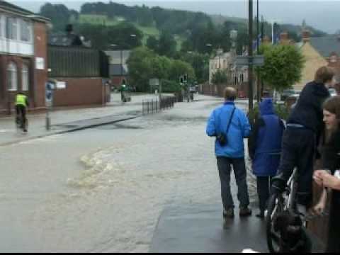 Stroud Floods UK 2007 .avi
