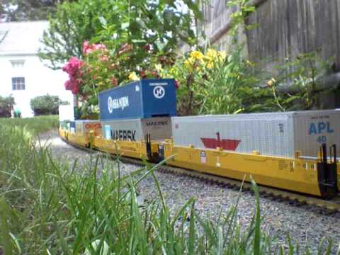 Intermodal Freight Train - G scale railroad - YouTube