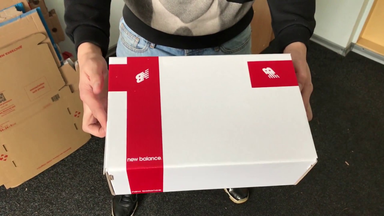 New balance коробка