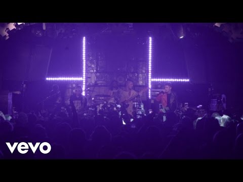 DNCE - Body Moves (Live On The Honda Stage at Flash Factory)